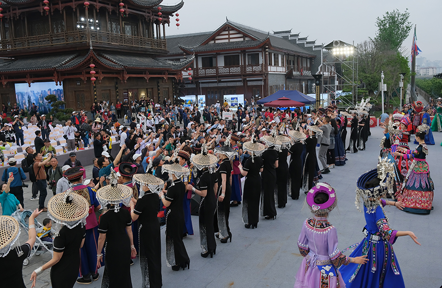 開幕式現(xiàn)場 吳成華 攝.jpg