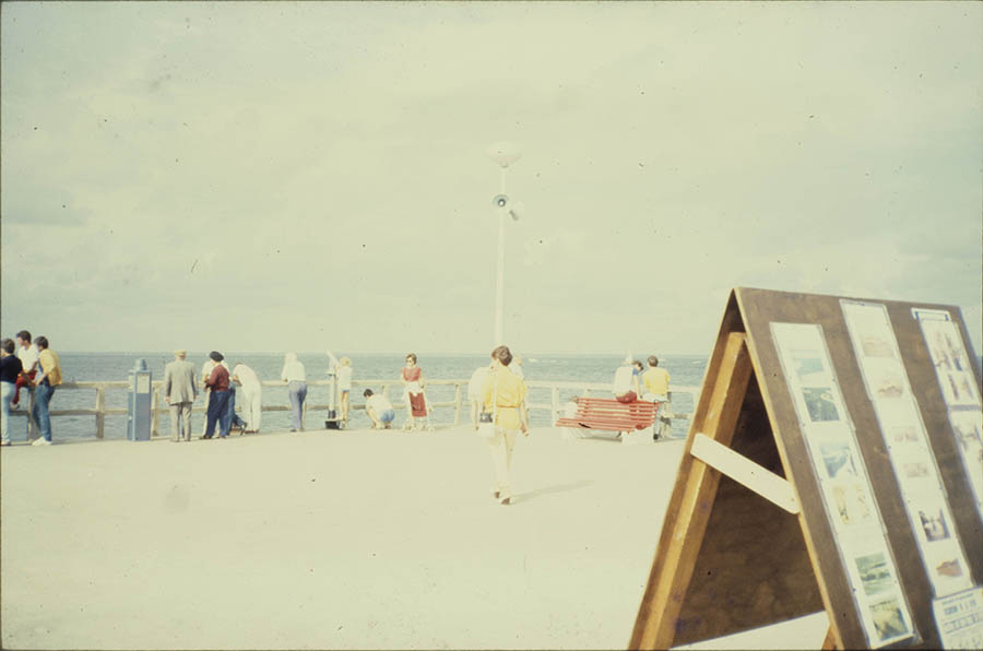 01.夏日海濱（布列塔尼）brertagne-1978.jpg